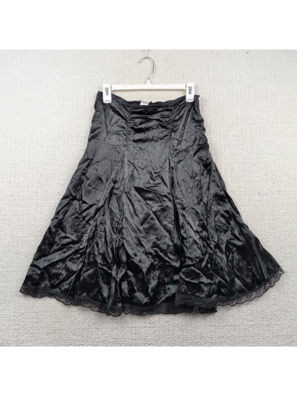 Y2K Guess Midi Skirt Black Crinkle Satin whimsigoth Fairy Witchy Floral Lace XS